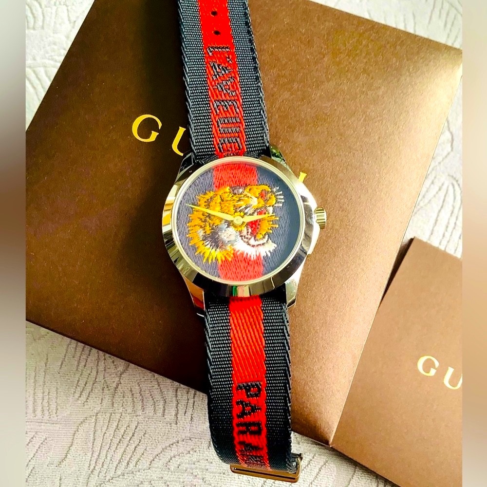 Gucci Tiger🐯Watch Le Marche Des Merveilles Nylon Strap 🔥🔥🔥 - Picture 8 of 12